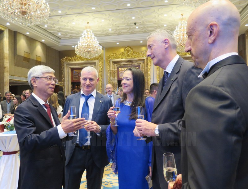 Ho Chi Minh City strengthens and develops relationship with Italy
